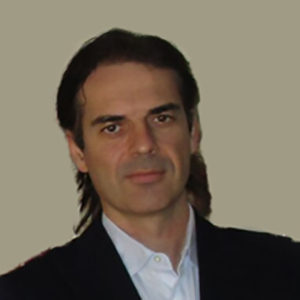 José A. Martínez